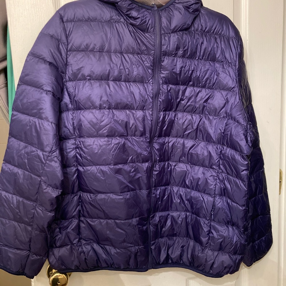Light puffy jacket in a bag